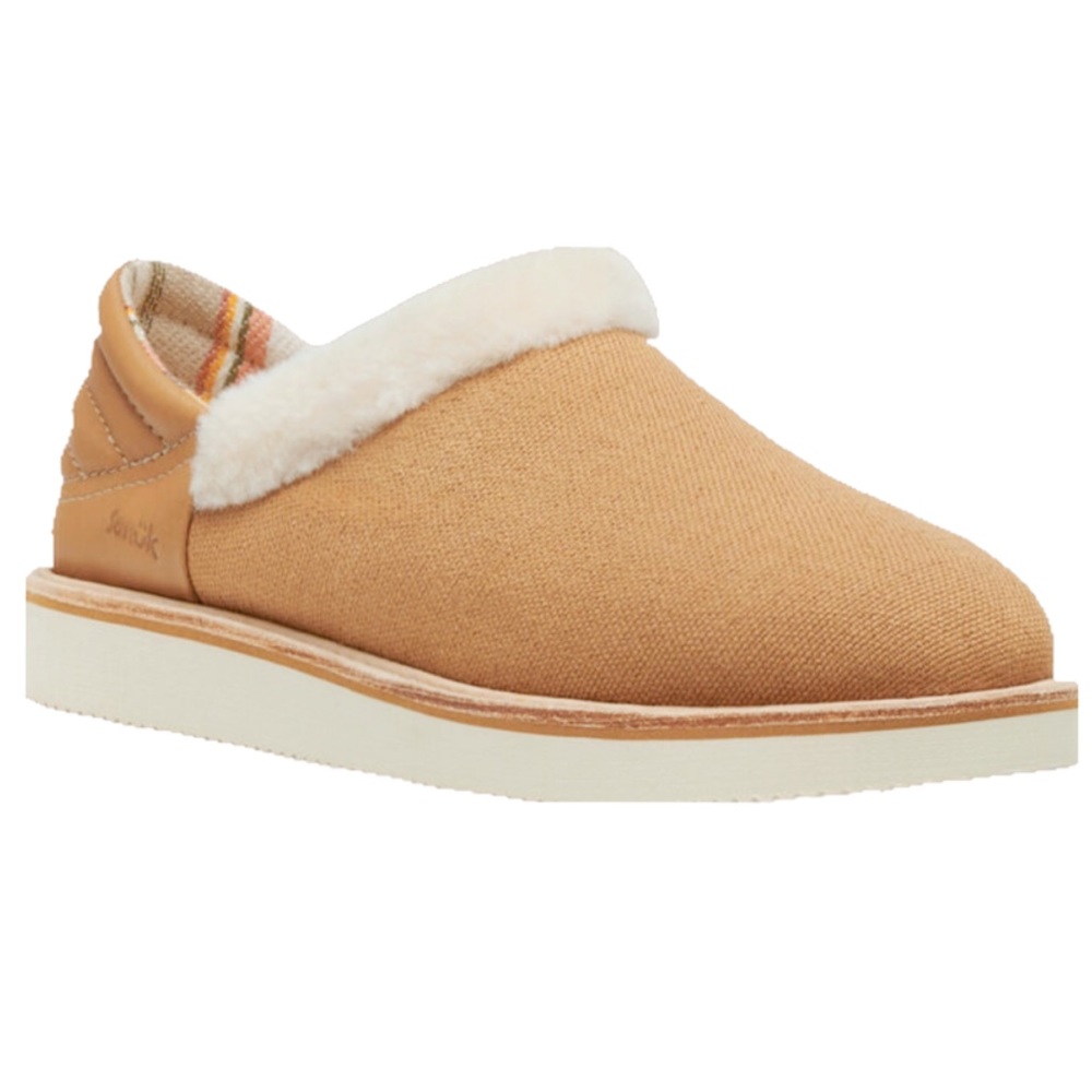 NWT Sanuk Cozy Vibe Chestnut 7